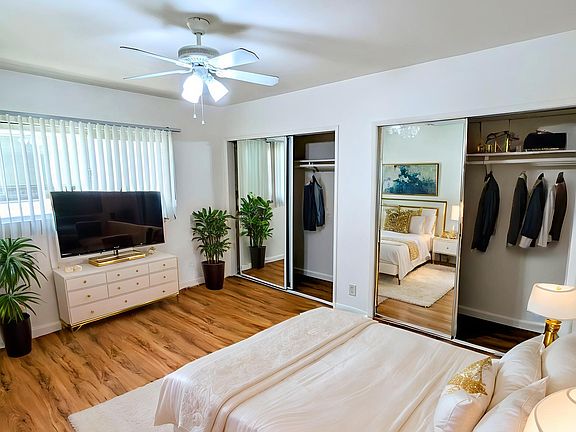 5th image of 11813 Iowa Ave #1