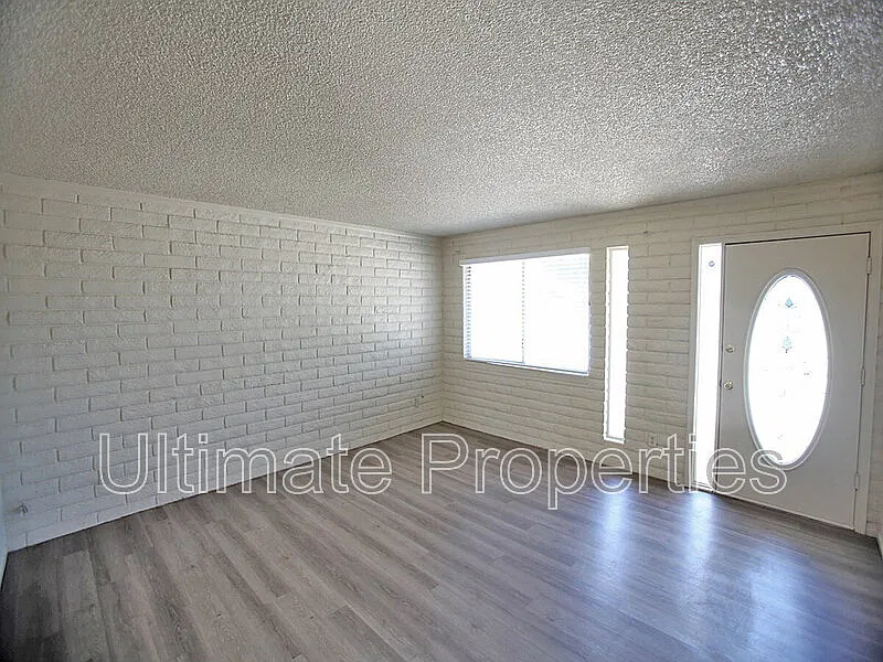 4 bed, 2.0 bath, 1568 sqft, $1,895 — Photo 4