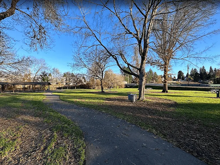 Verda Crossing | Claggett Creek Park Trail