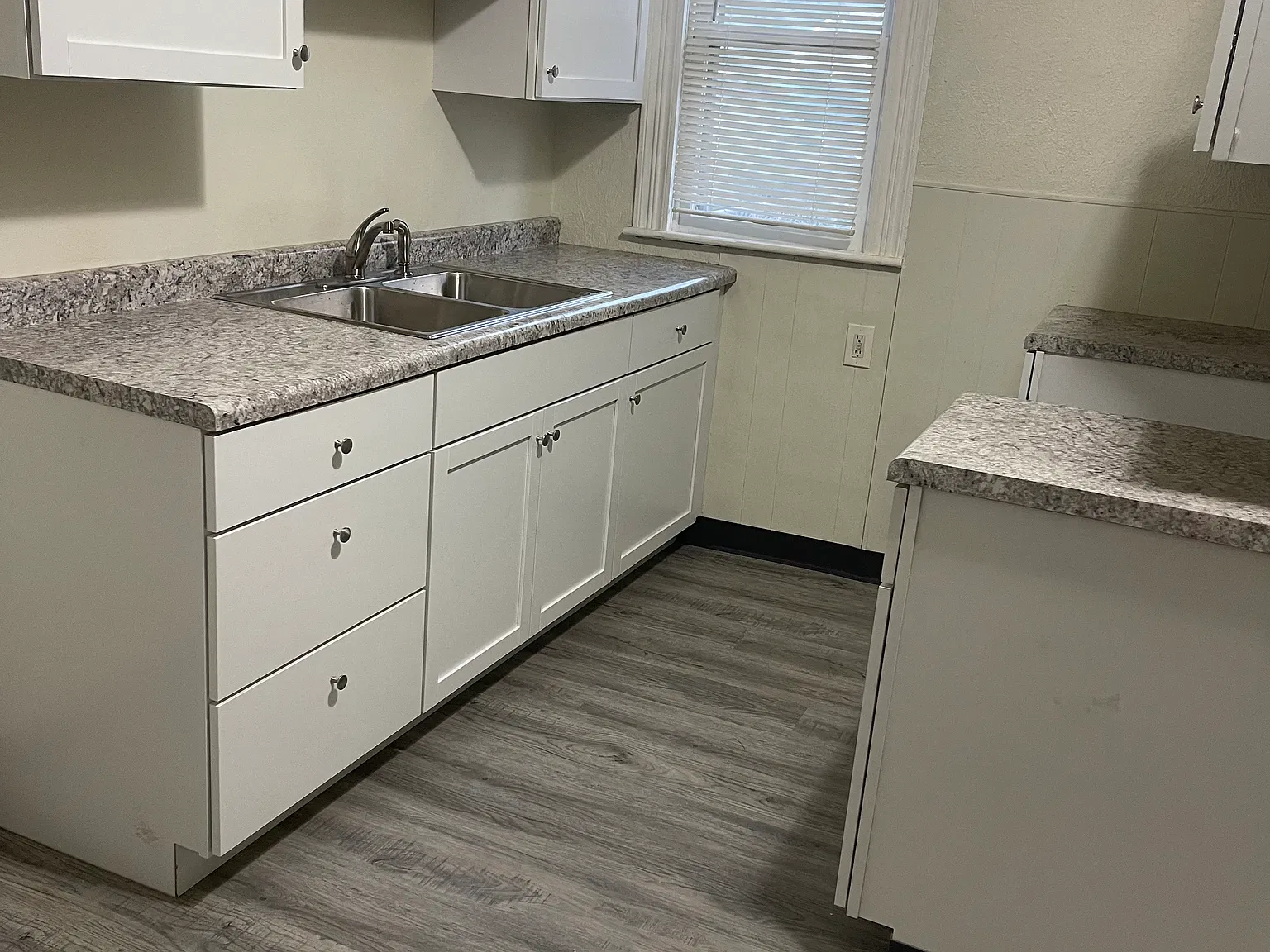 3 bed, 1100 sqft, $1,200 — Photo 4