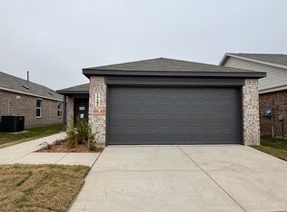 1722 Crossbill St, Forney, TX 75126
