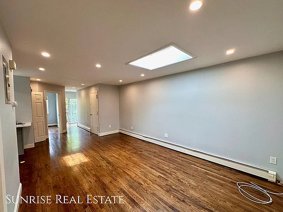 5th image of 176 Madison St #3
