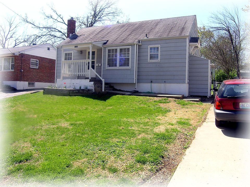 11028 Ivan Ave