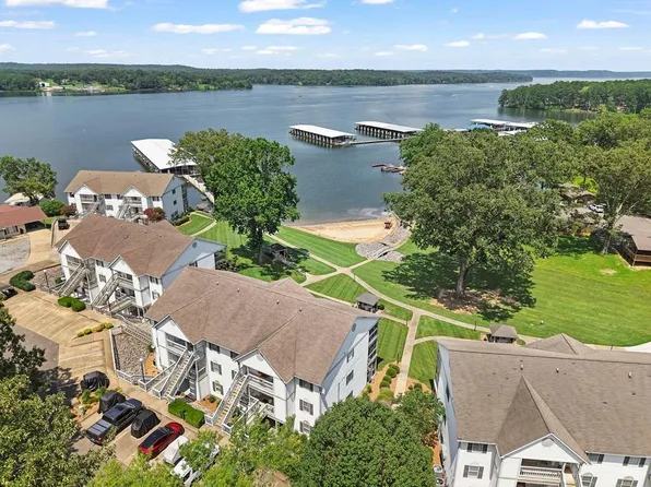 200 Pleasant Pl Unit C-5, Springville, TN 38256
