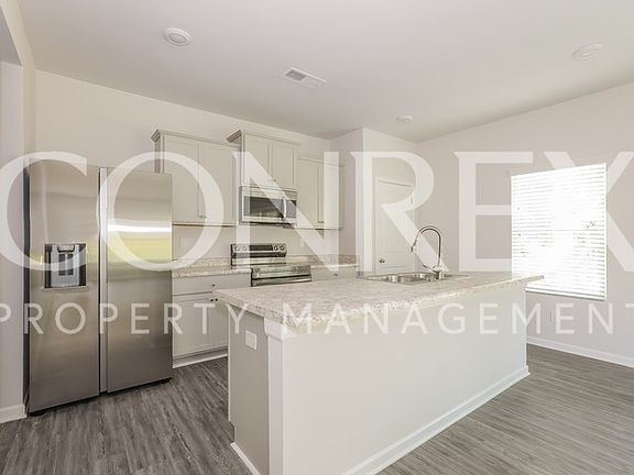 4th image of 2318 Danielle Blvd