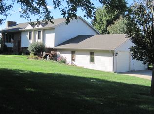 1605 Sunset Blvd, Mound City, MO 64470