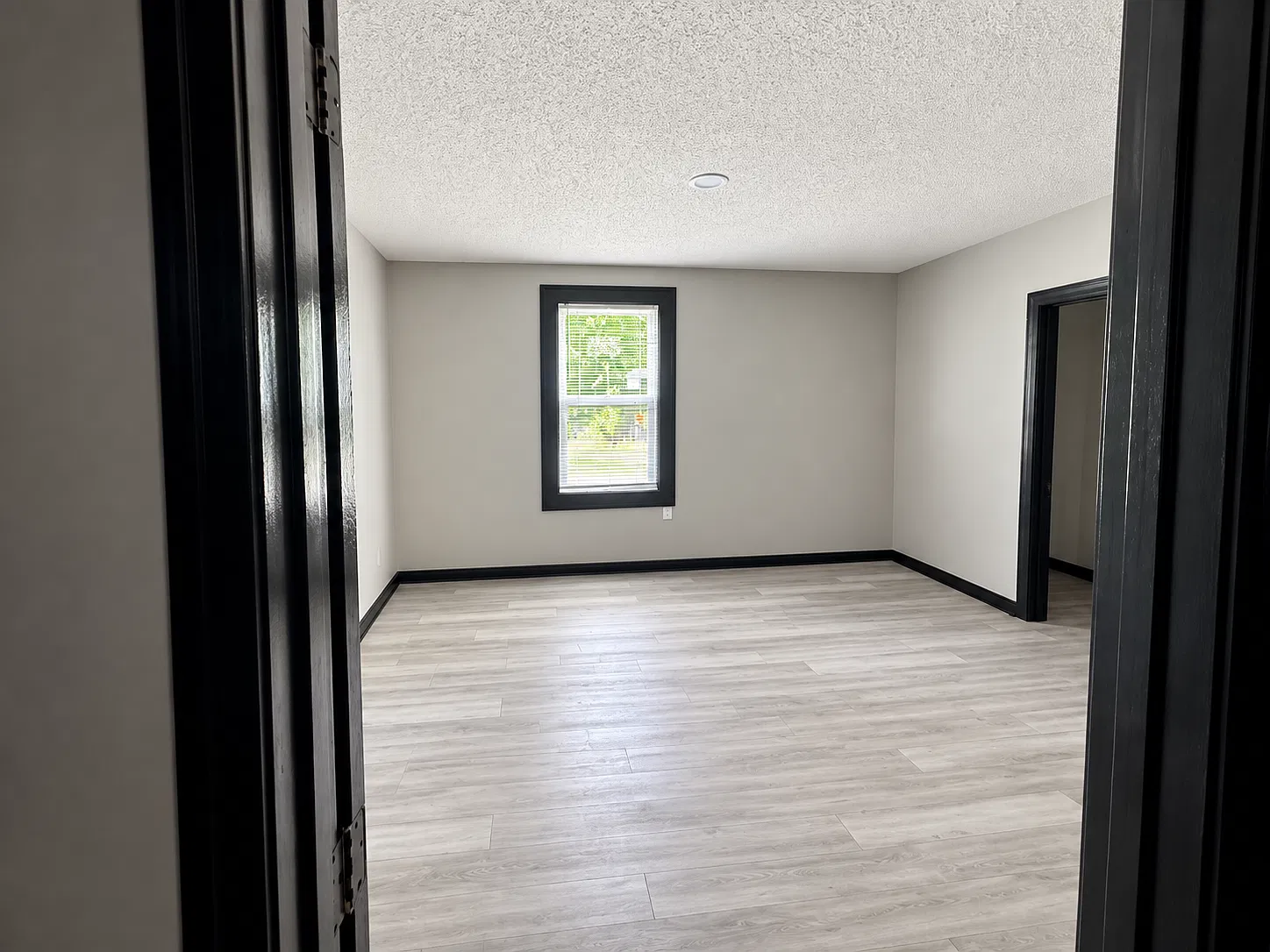 4 bed, 3.0 bath, 851 sqft, $1,500 — Photo 4