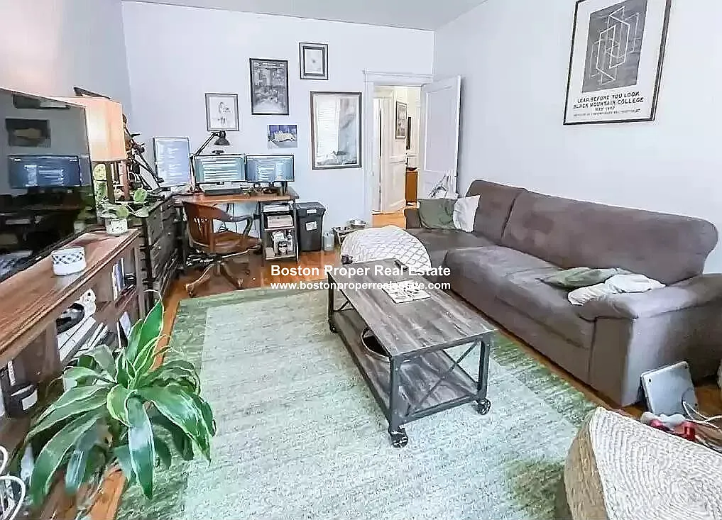 1 bed, 800 sqft, $2,395 — Photo 2