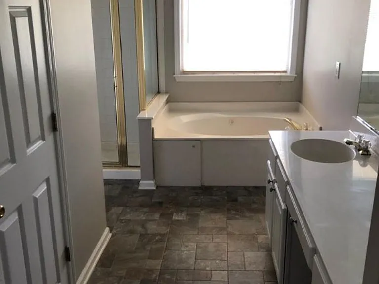 3208 Belford Dr — Photo 4