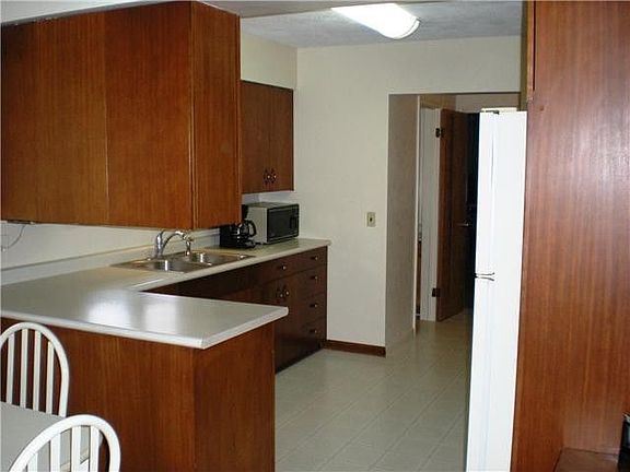 5th image of 4556 N Holland Sylvania Rd
