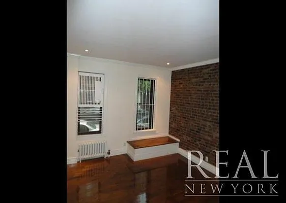 Rented by REAL New York | media 30