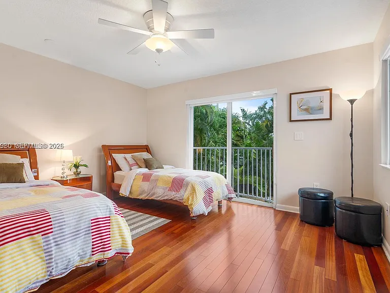 4101 Bayview Dr — Photo 24