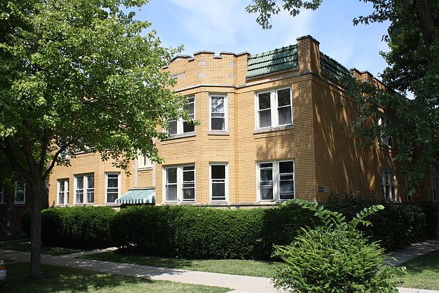 1st image of 2548 W Thorndale Ave #2