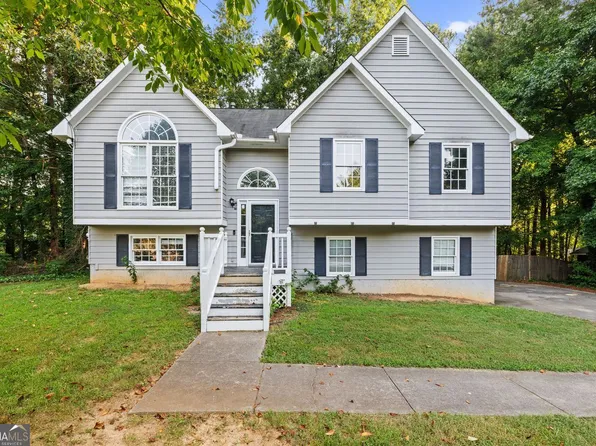 145 Loxley Ct, Douglasville, GA 30134