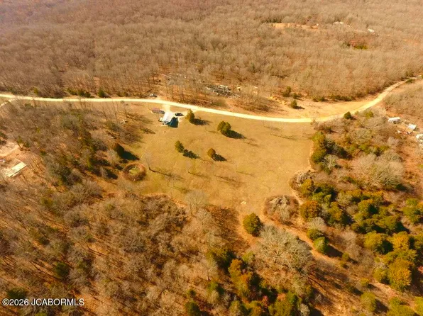 18315 Sunday Dr, Barnett, MO 65011