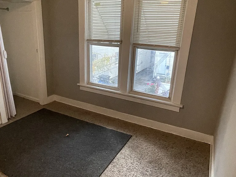 Carpeted bedroom. New carpet