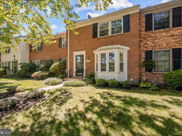 8413 Forrester Blvd, Springfield, VA 22152