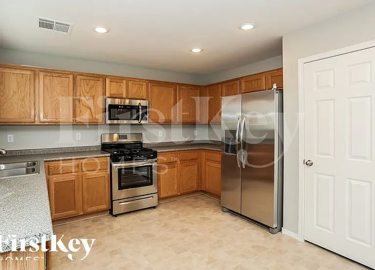 7225 Harbow Ridge Pl — Photo 4