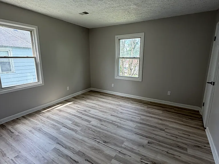 710 N Purdum St #710 — Photo 6