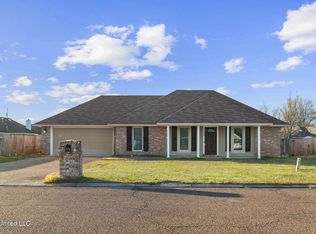 904 Mourning Dove Cv, Byram, MS 39272