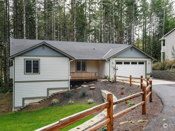 311 E Lakeland Drive, Allyn, WA 98524
