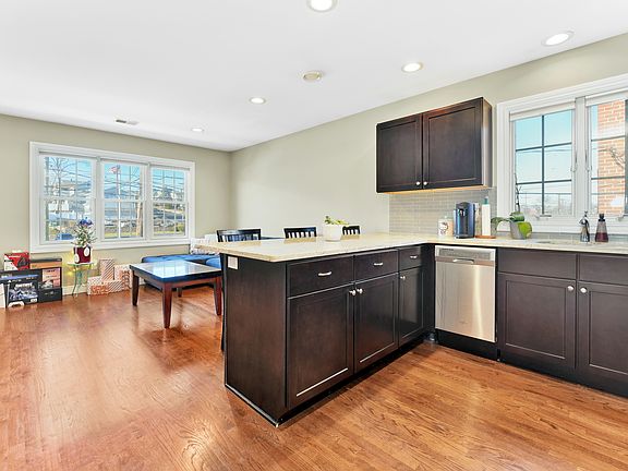 3rd image of 210 Hackensack St APT C