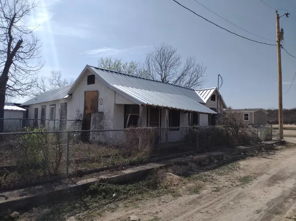 513 W Rose Aly, Brackettville, TX 78832