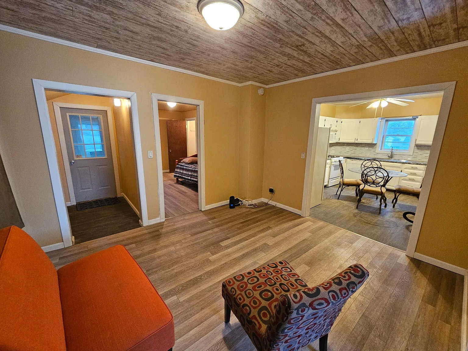 2 bed, 850 sqft, $1,550 — Photo 3