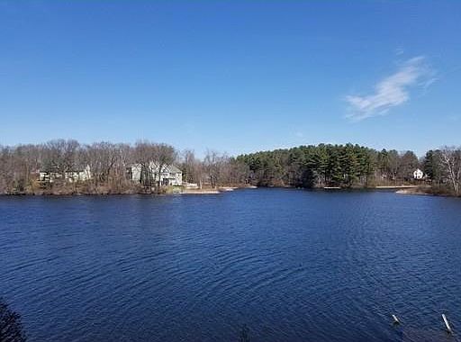 2nd image of 86 Lakeside Dr