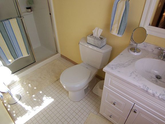 2 New Full Baths Upstairs