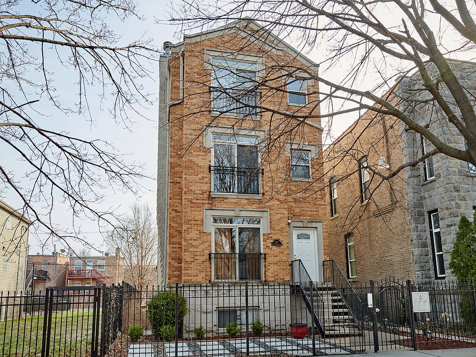 1st image of 2921 W Washington Blvd #3