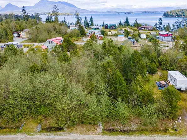1138 5th Ave, Ucluelet, BC V0R 3A0