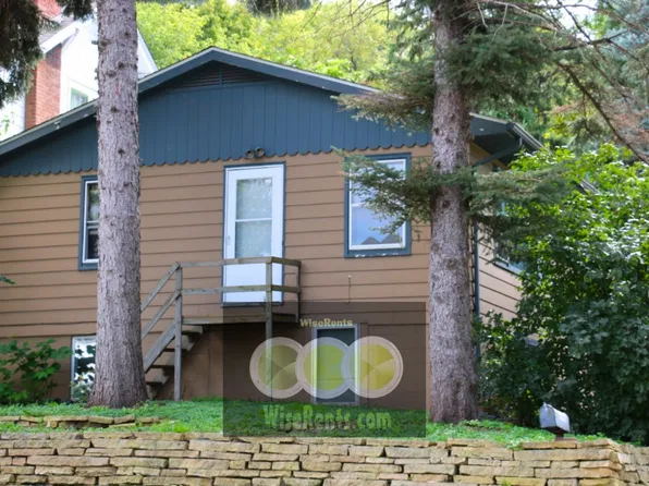 225 Bradley St #1, Mankato, MN 56001