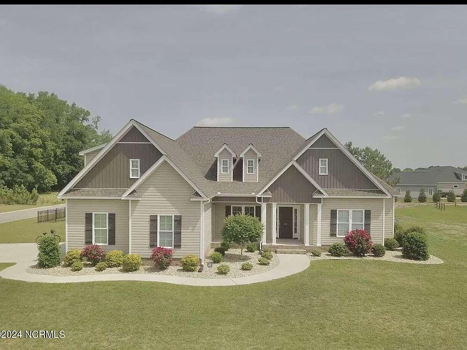 1st image of 411 Olde Towne Drive
