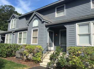 35 Fawn Ridge Ln, Wilton, CT 06897