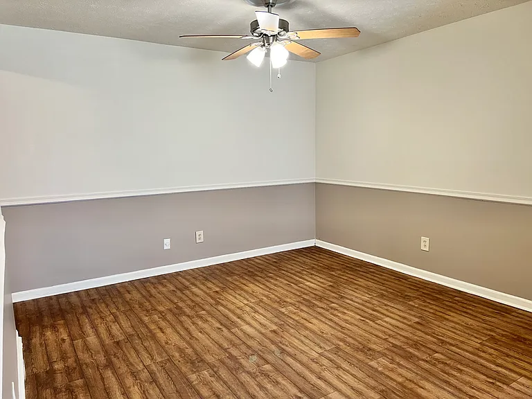 Derby Run Apartments — Photo 34
