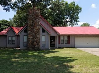 249 W University Pkwy, Jackson, TN 38305