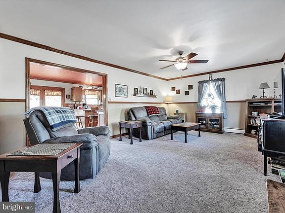 4th image of 1743 Elk Ave