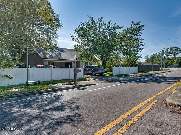 2nd image of 7641 SHINDLER Drive
