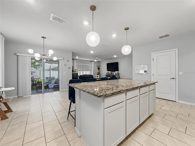 1067 Michelangelo Ln — Photo 10