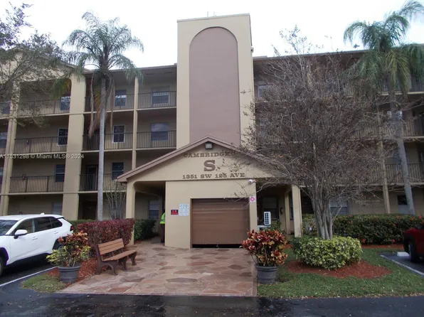 1351 SW 125th Ave APT 404-S, Pembroke Pines, FL 33027
