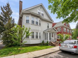 27-28 Seagrave Rd, Cambridge, MA 02140