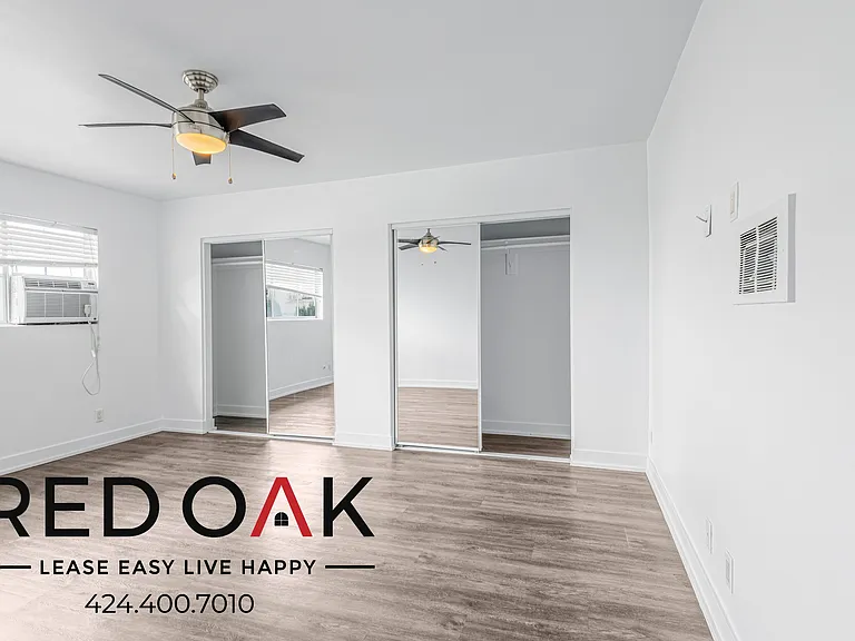 5128 De Longpre Ave #18 — Photo 10