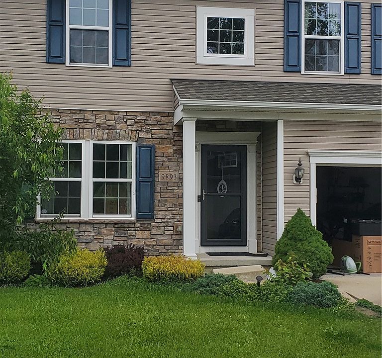 1st image of 9893 Gabriels Way