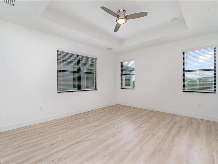 12750 Woodbury Dr — Photo 24