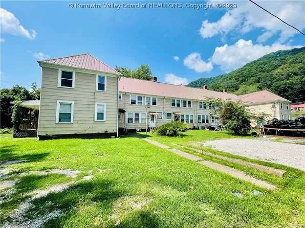 49 Astor Ln, Alloy, WV 25002