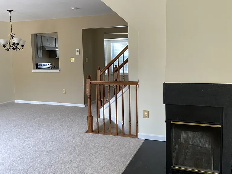 212 Mulberry Ridge Ct — Photo 10