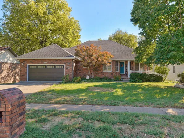 5102 S Elizabeth Avenue, Springfield, MO 65810