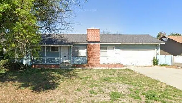 110 E Morgan St — Photo 1