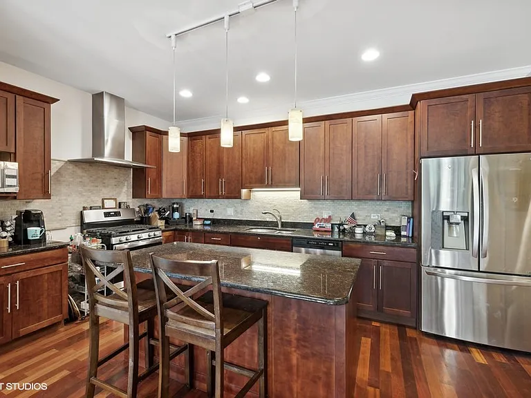 2641 N Ashland Ave #1N — Photo 3